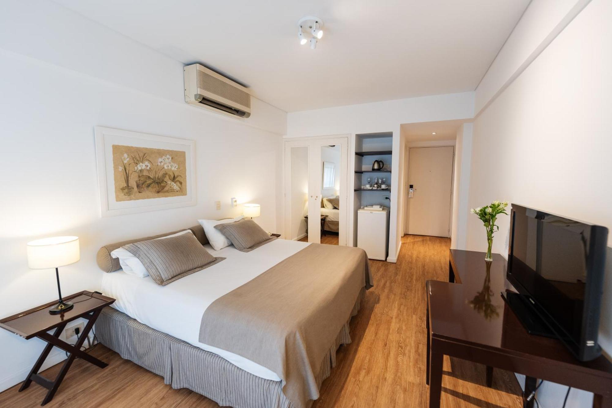 Loi Flats Buenos Aires Hotel Ngoại thất bức ảnh